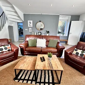  Hébergement de vacances Maison Aux Abers Spacieuse Idéalement Située France